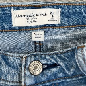 Abercrombie and Fitch Jeans High Rise Curve Love Mom jeans size 28s